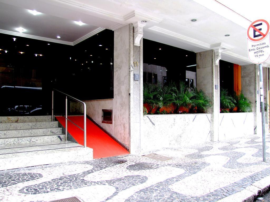 Hotel Dan Inn Curitiba Centro Esterno foto